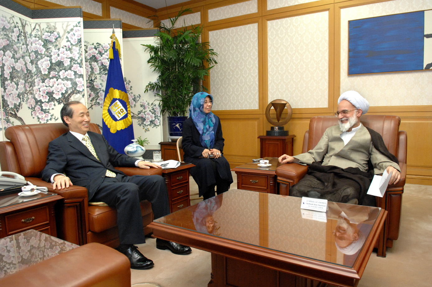 [06_13_08]Prosecutor General of Iran makes an official visit to the Supreme Court