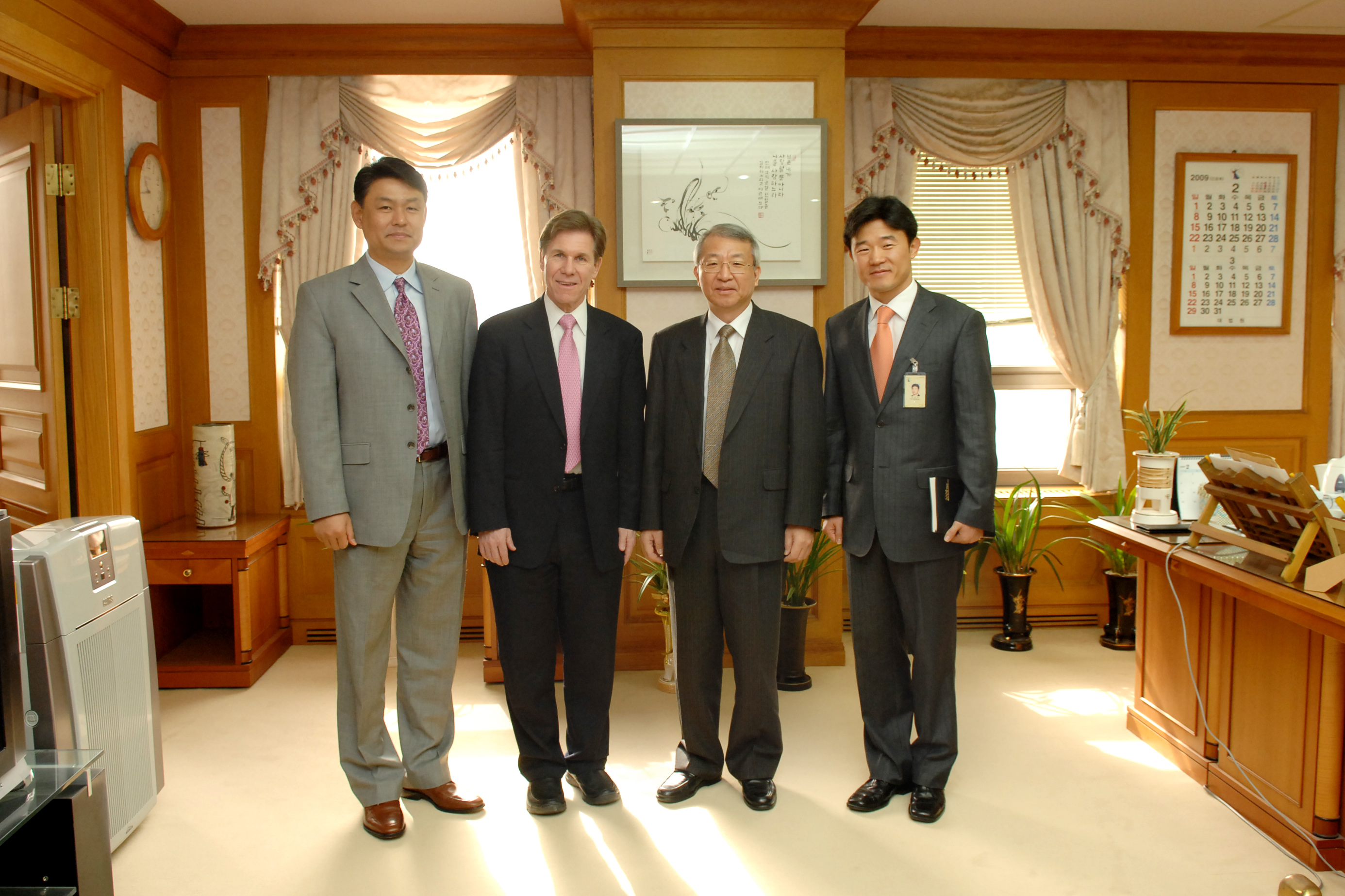 [02_20_09]Judge Randall R. Rader of the Court of Appeals for Federal Circuit visits the Supreme Court of Korea