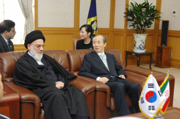 [03_16_09]The Head of the Judicial Power H.E. Ayatollah Hashemi SHAHROUDI pays an Official Visit to the Supreme Court of Korea