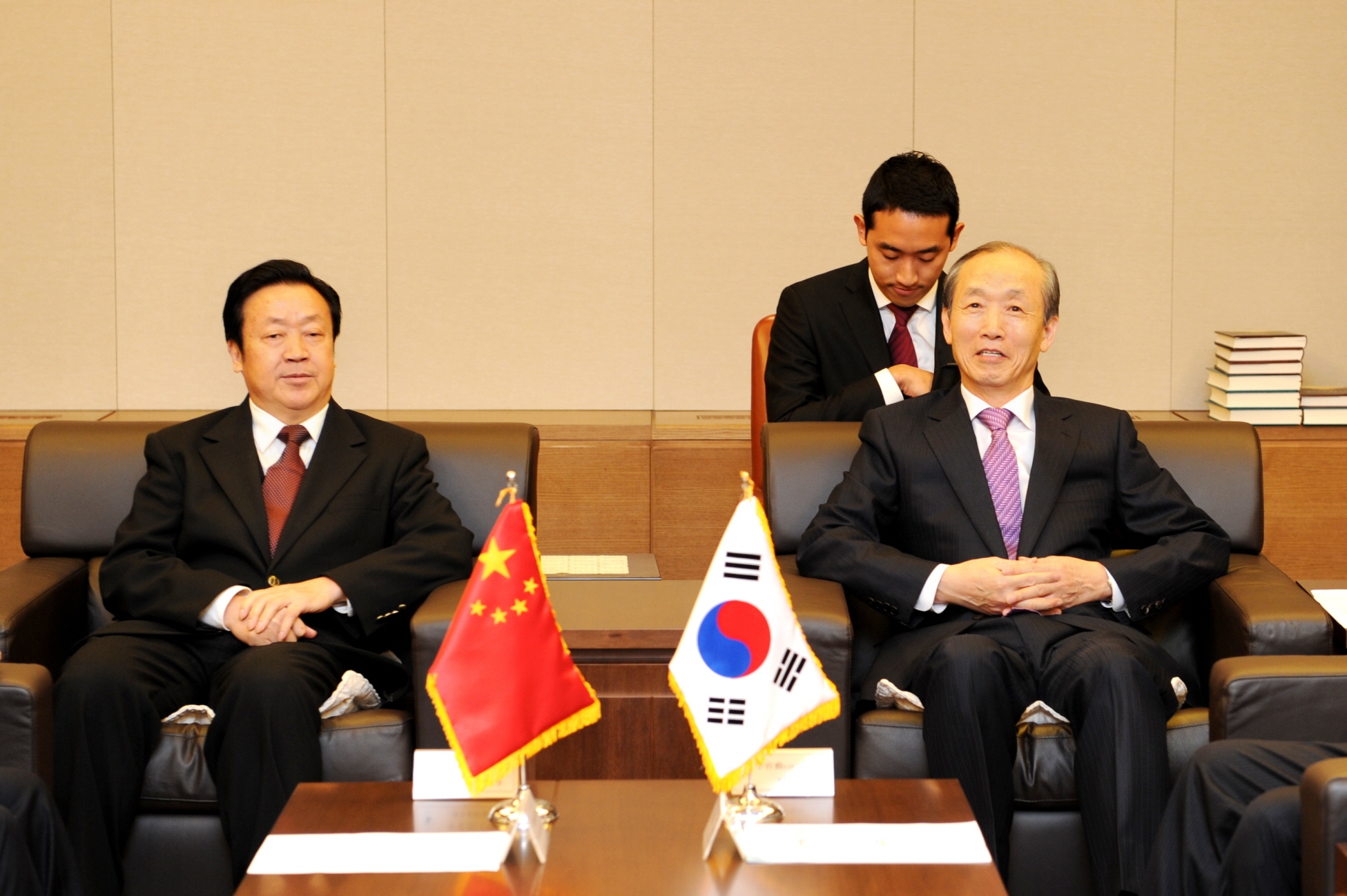 [11_07_10]Official Visit of the President & Chief Justice of the Supreme People's Court of China to the Supreme Court of Korea