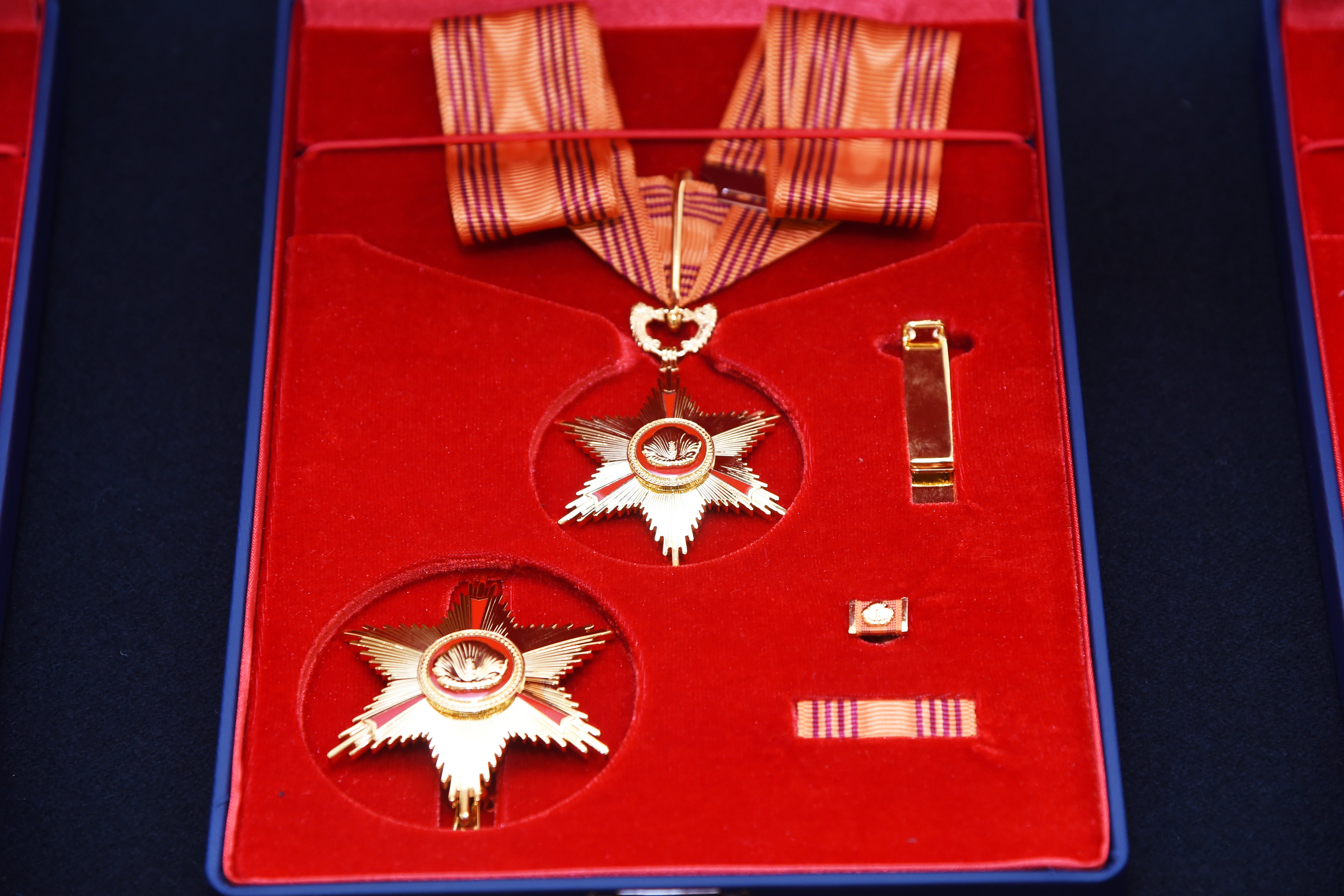 ���� ���� ����