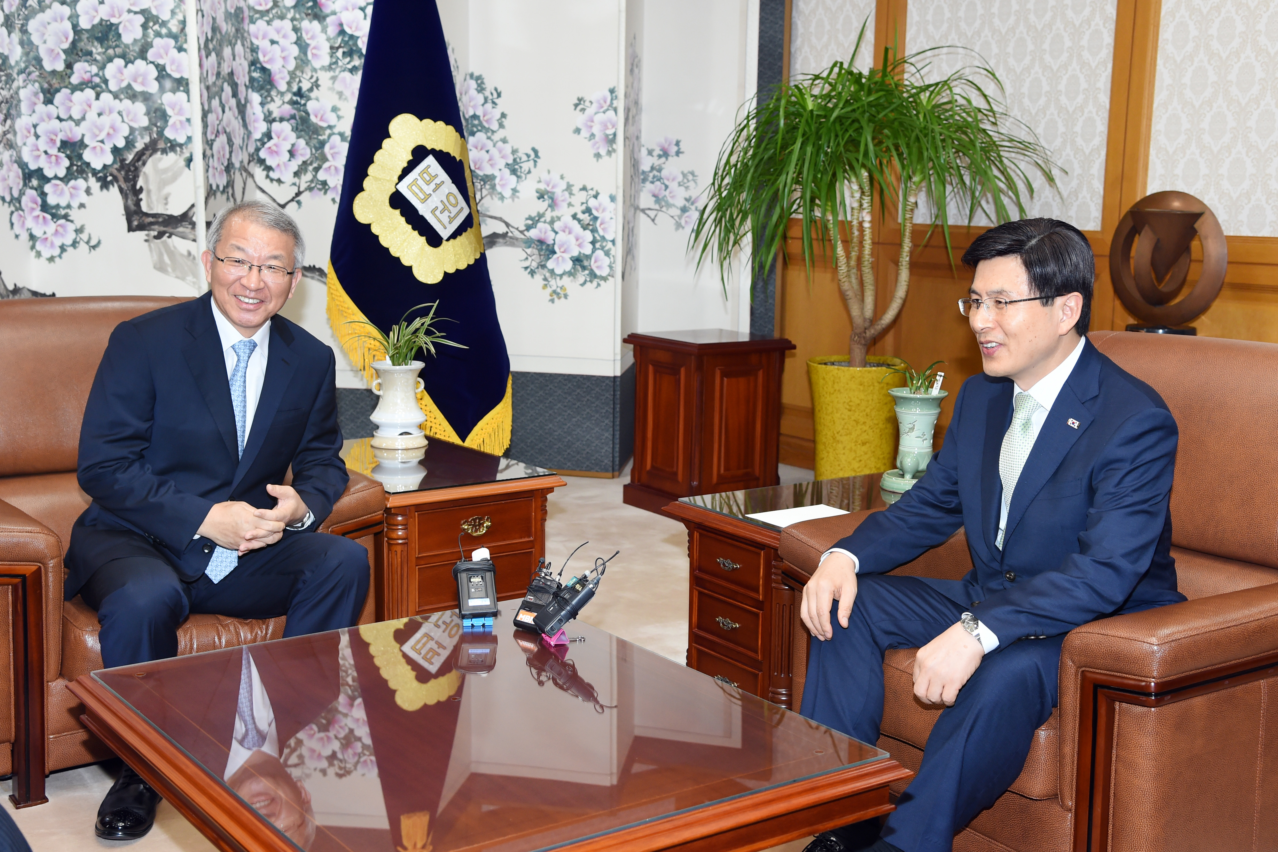 ȯ�� ���� ����� �������� Ȳ���� �����Ѹ�