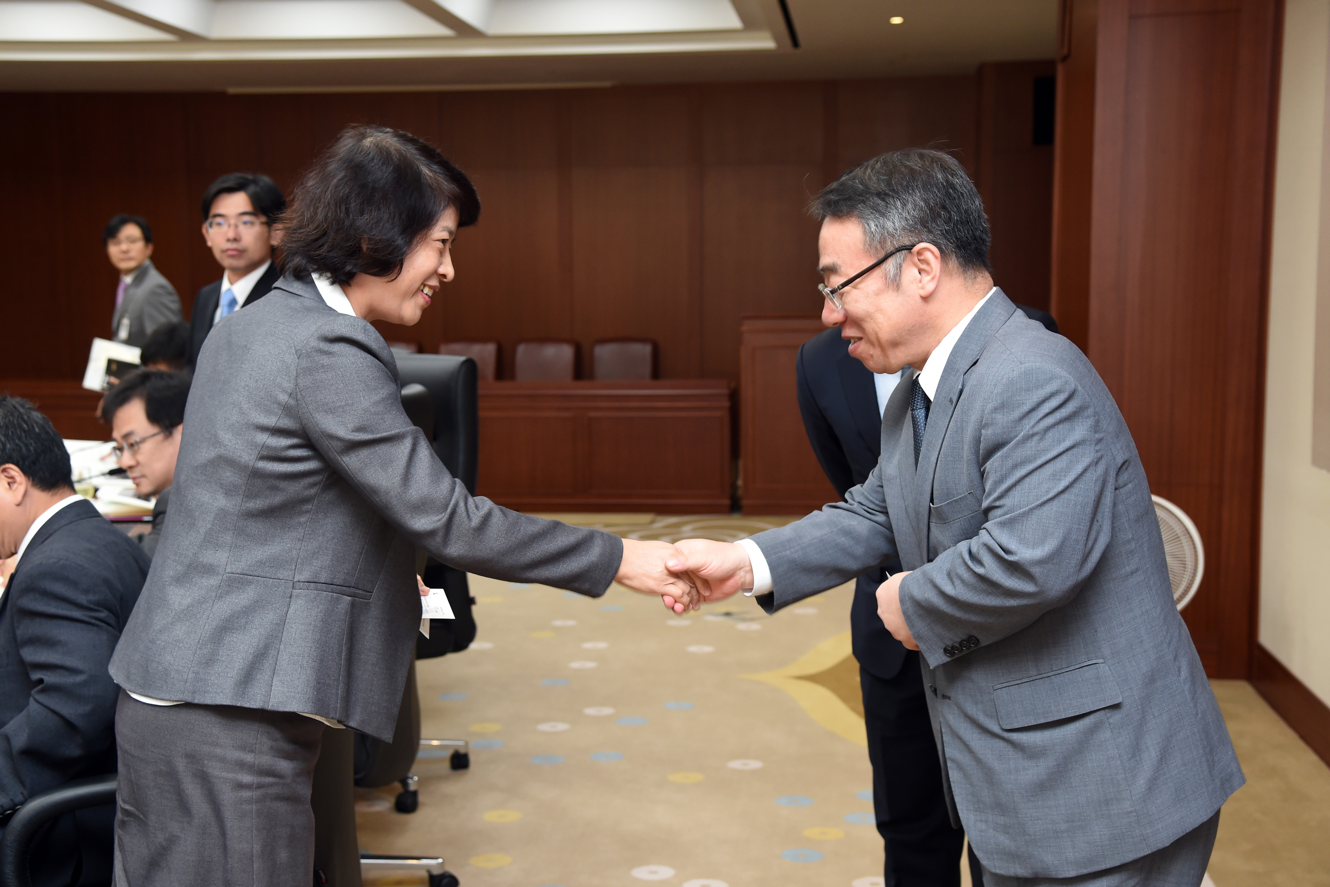 ���� �� �Ǽ��� ������ �������� ȭ������������ ��������ó ����