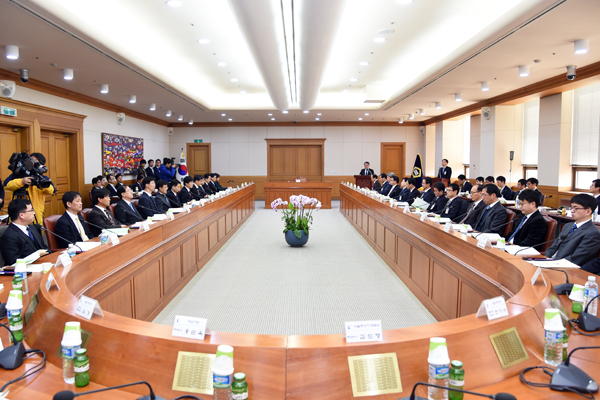 ȸ���� ����