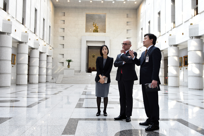 ����� �߾�Ȧ���� ������ ��� ���� �ڽ�Ÿ��ī ���