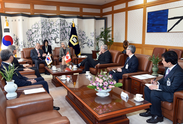 ���߽� ����