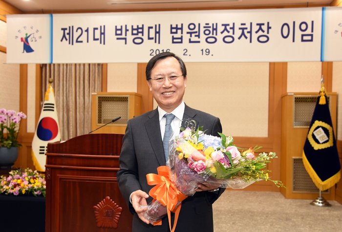 �ɴٹ��� ����ִ� �ں��� ��������ó��