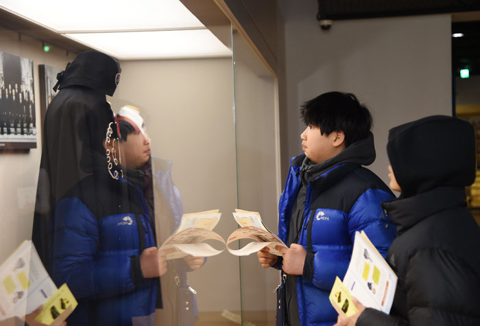 �������ð��� ���õ� ���� ������ �ٶ󺸴� �����Ƶ����� ģ����