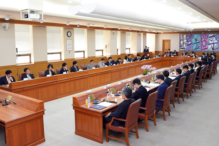 ȸ���� ����