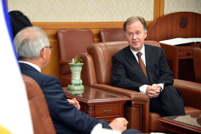 ȯ���� ������ ���� �븣���� ����