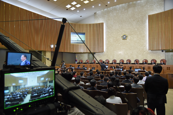 ���߰� �Կ��� �ϴ� ī�޶�� ����� ����