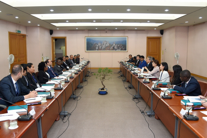 ���߽� ����