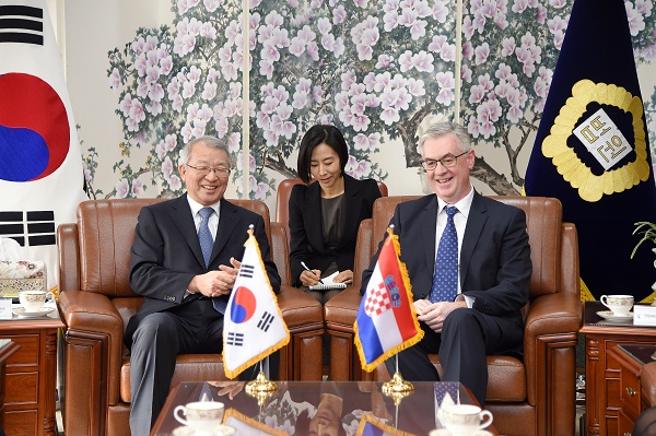[11_22_16] President of Croatian Supreme Court Visits Korea