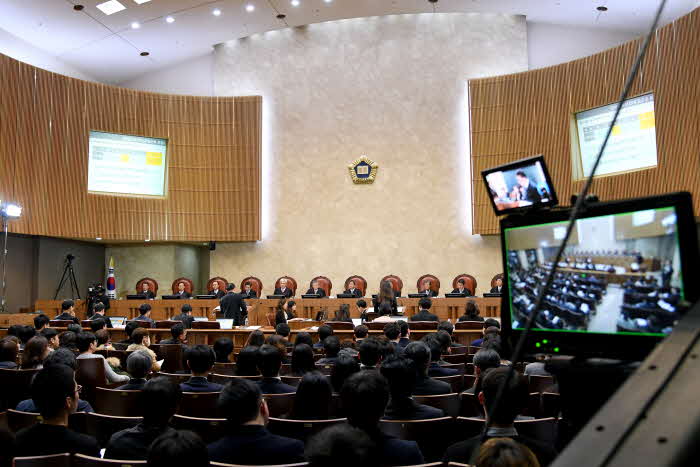 ���������� �Կ��ǰ� �ִ� ī�޶�� ����� ����